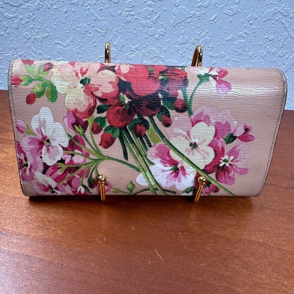 Auth Gucci Flora Leather Beige X Multicolor Long Wallet W/Box